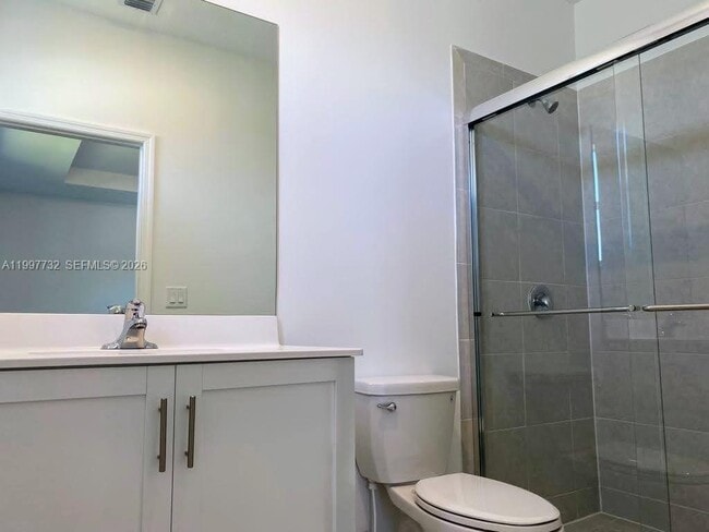 Building Photo - 1845 SE 27th Rd