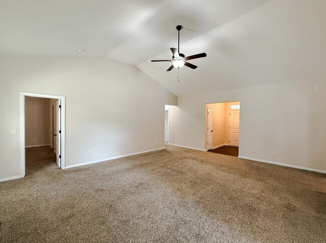 Building Photo - 728 Roanoke Drive