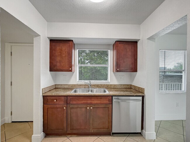 Building Photo - 8475 SW 94th St