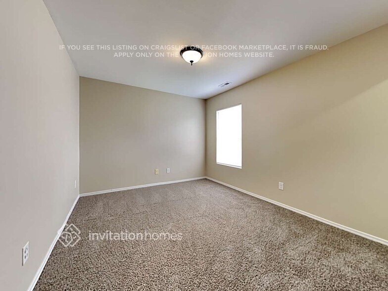 Building Photo - 1042 Black Oak Dr