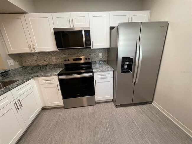 Building Photo - 6004 Portsdale Pl