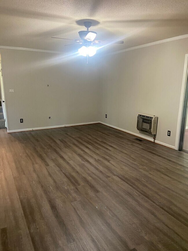 Building Photo - Coming Soon For Rent in Fultondale!