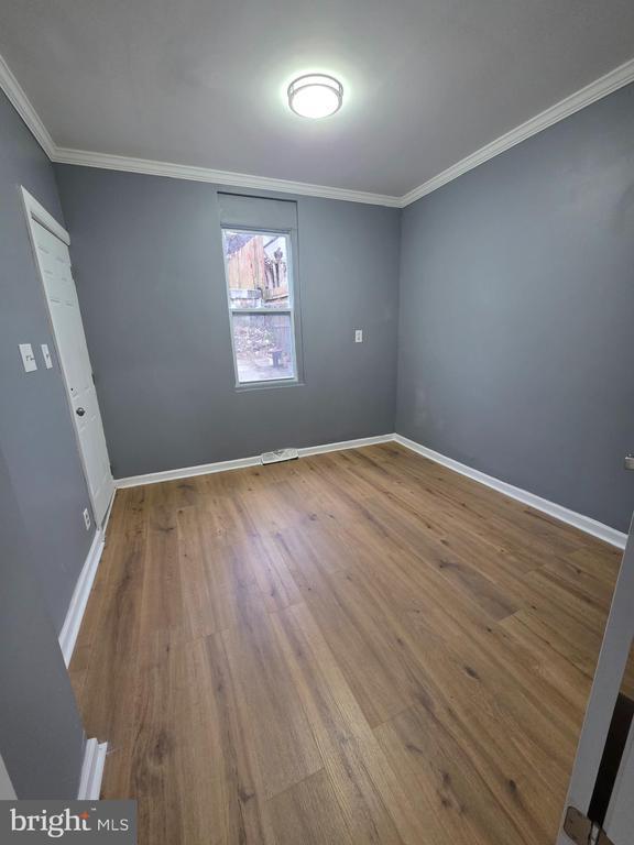 Building Photo - 521 Birch St