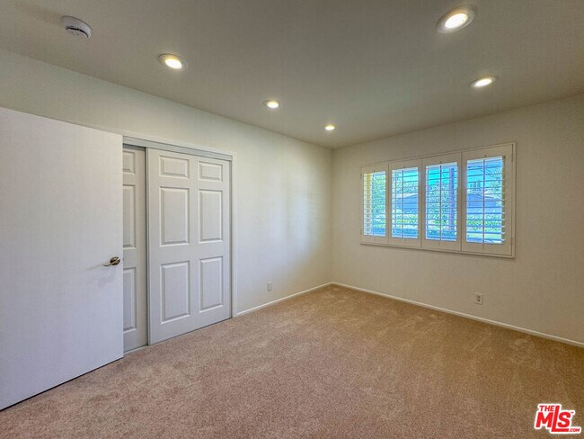 Building Photo - 16951 Ivadel Pl