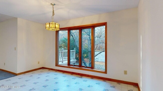 Building Photo - 1236 Rays Bridge Rd