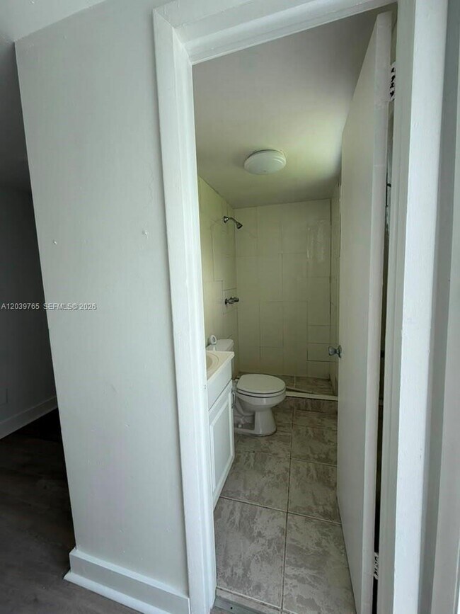 Building Photo - 10731 SW 51st Dr