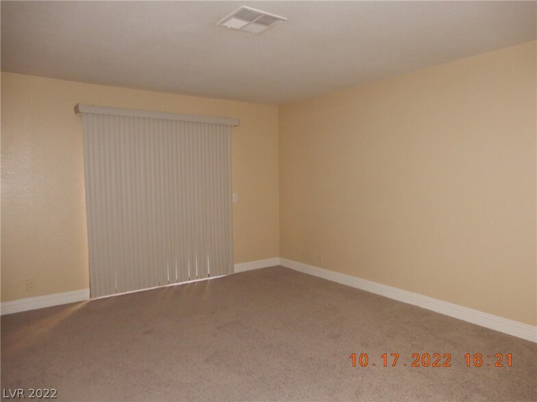 Building Photo - 3151 N Soaring Gulls Dr