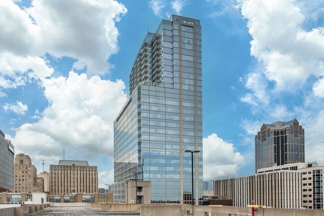 Building Photo - ** 2 MONTHS OF FREE RENT ** Living the Sky Life in Downtown Raleigh! 1 BE/1 BA Condo on the 32nd ...