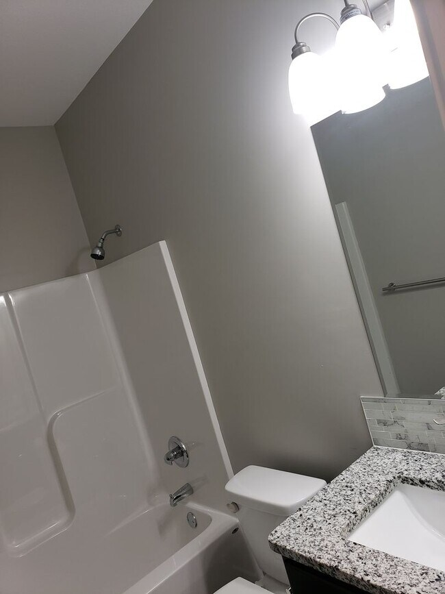 Building Photo - 4955-4953 Morris