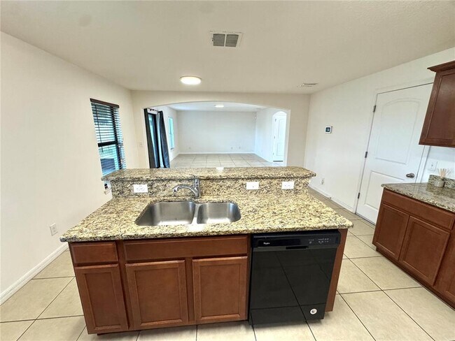 Building Photo - 5673 Elsinore Way