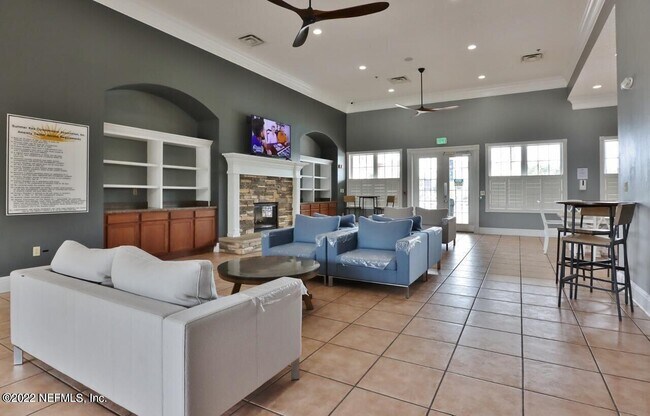 Building Photo - 8227 Lobster Bay Ct