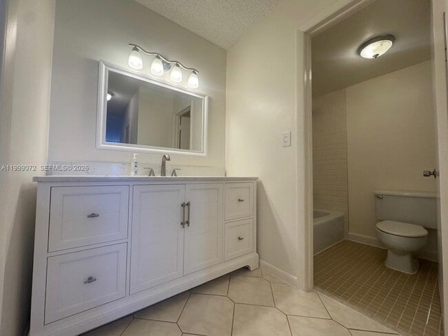 Building Photo - 3800 S Ocean Dr