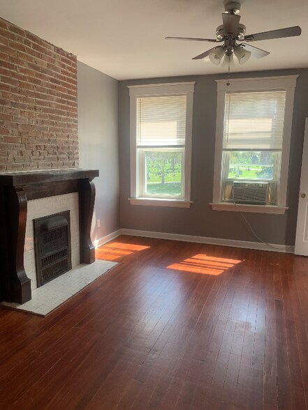 Building Photo - 4349 Bates St