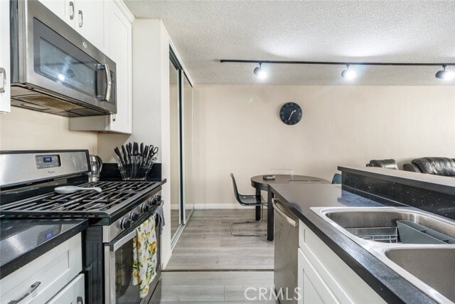 Building Photo - 421 La Fayette Park Pl