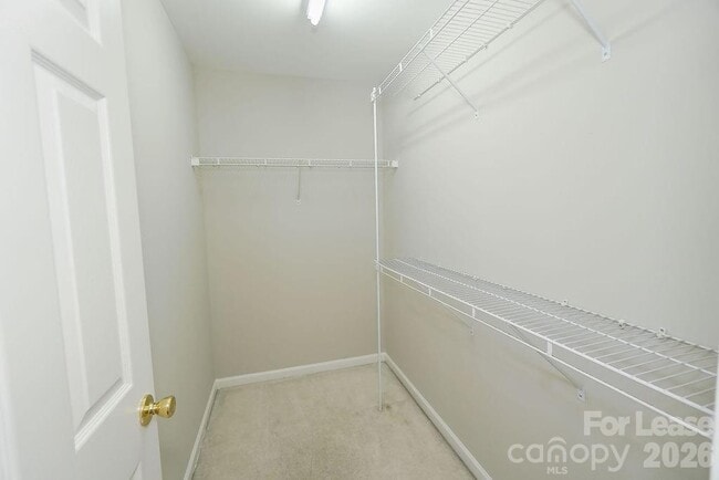 Building Photo - 6824 Southbrook Dr