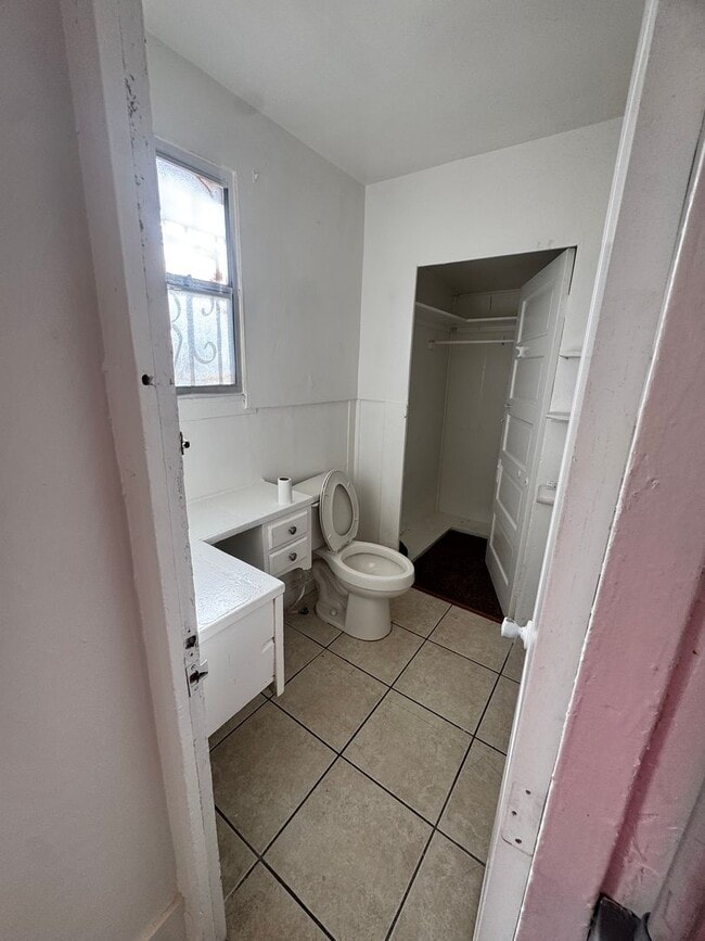 Building Photo - 3424 Winter St