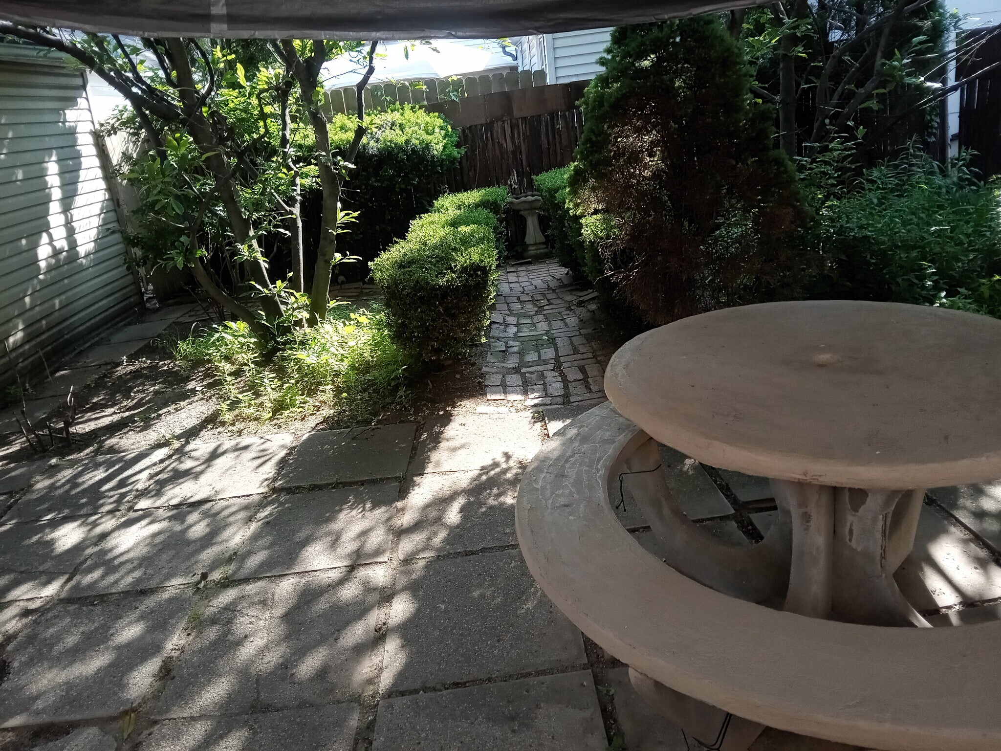 Building Photo - 5134 Caniff Ave