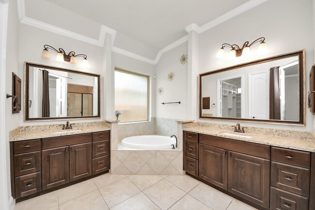 Building Photo - 11618 Arbirlot Dr