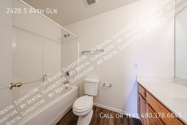 Building Photo - 2428 S 84th Gln