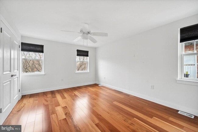 Building Photo - 910 Fitzwater St