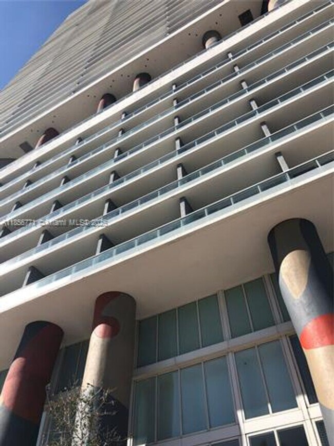 Building Photo - 50 Biscayne Blvd