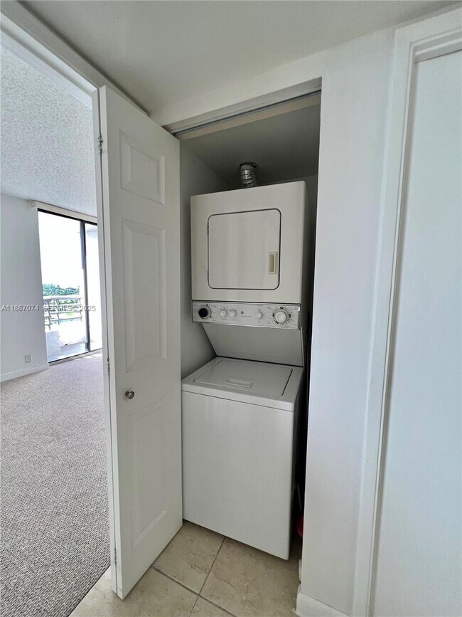 Building Photo - 3300 NE 191st St