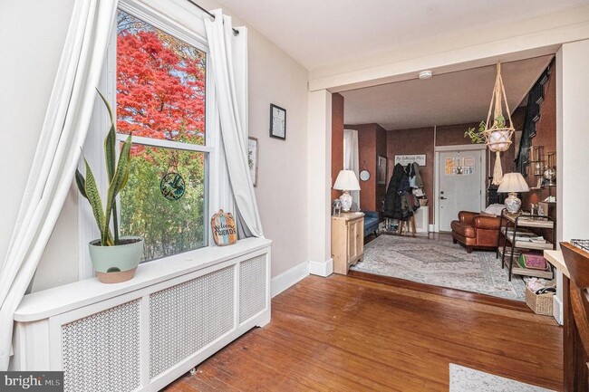 Building Photo - 7710 Queen St