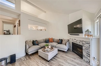 Building Photo - "Chic Coastal Living: Spacious 1-Bedroom C...