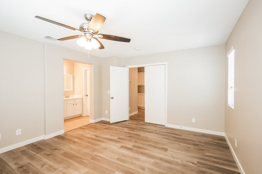 Building Photo - 2724 Advancement Ave