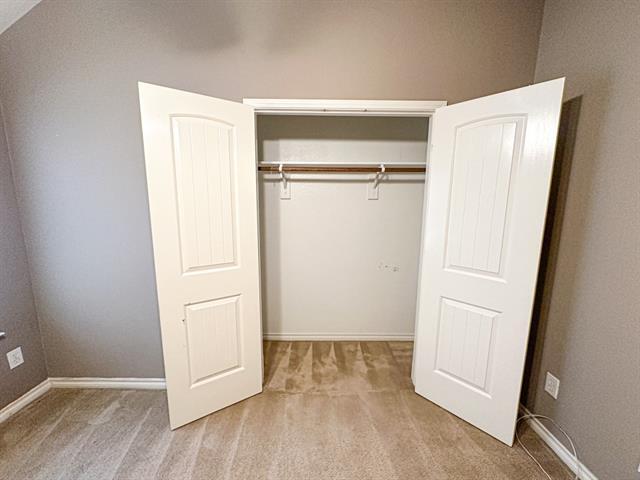 Building Photo - 1715 Nestledown Dr