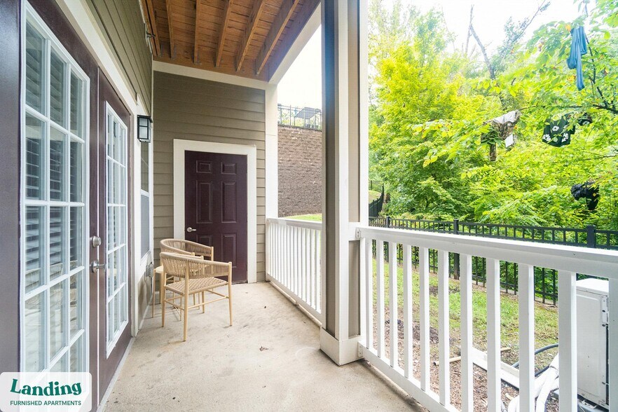 Building Photo - 655 W Mallard Creek Church Rd