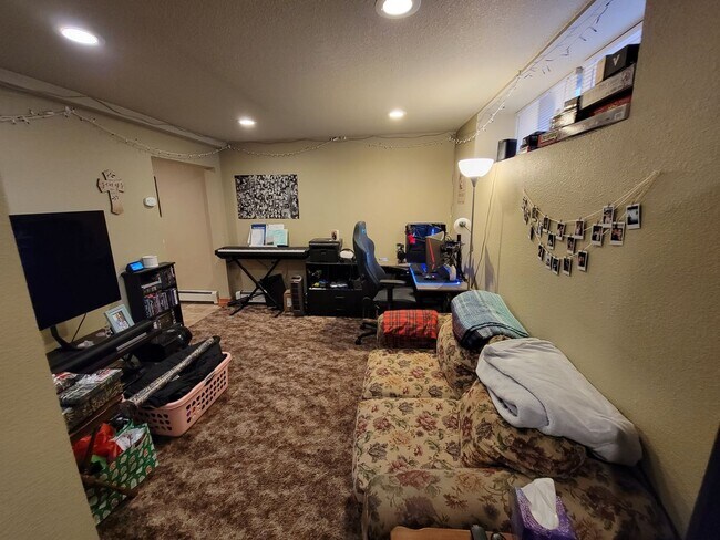 Building Photo - 1130 13th St