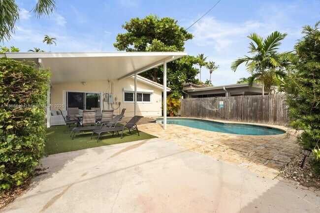 Building Photo - 1406 Polk St