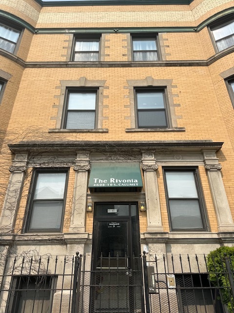 Primary Photo - 4610 S Calumet Ave