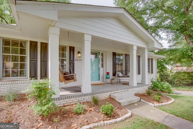 Building Photo - 2674 W Rugby Ave