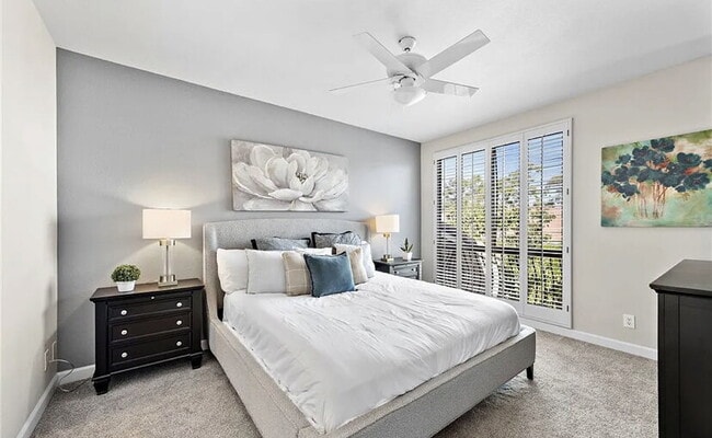 Building Photo - Discover modern living in this chic 1-bedr...