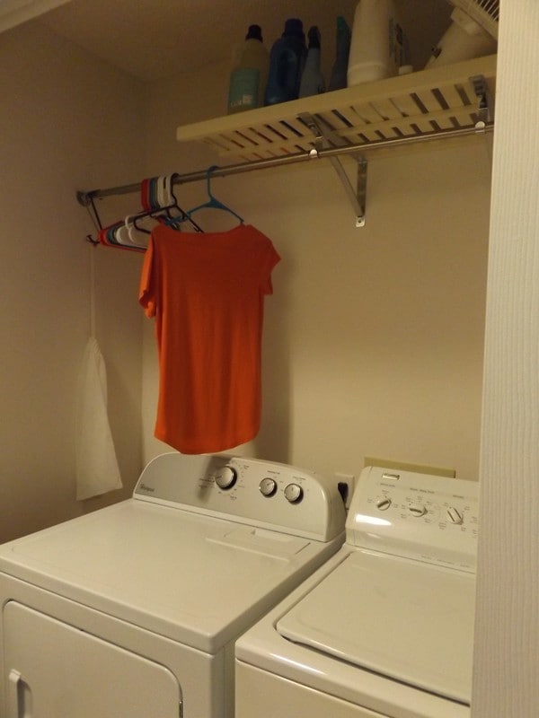 Building Photo - 2000 Ridgewood Dr