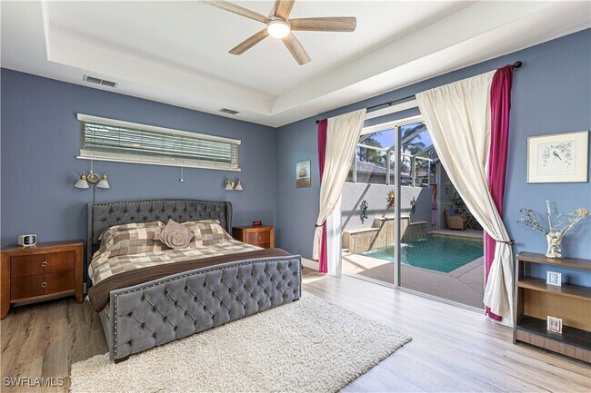 Building Photo - 1761 Tarpon Bay Dr S