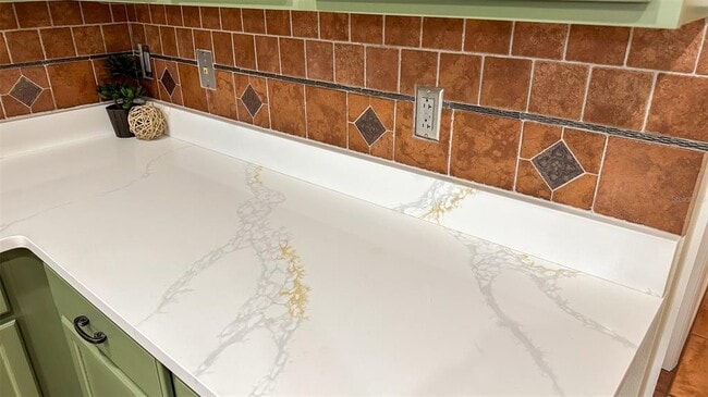 Building Photo - 6133 Lanshire Dr