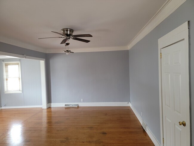 Building Photo - 6410 Garfield Avenue