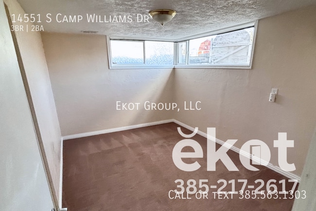 Building Photo - 14551 S Camp Williams Rd