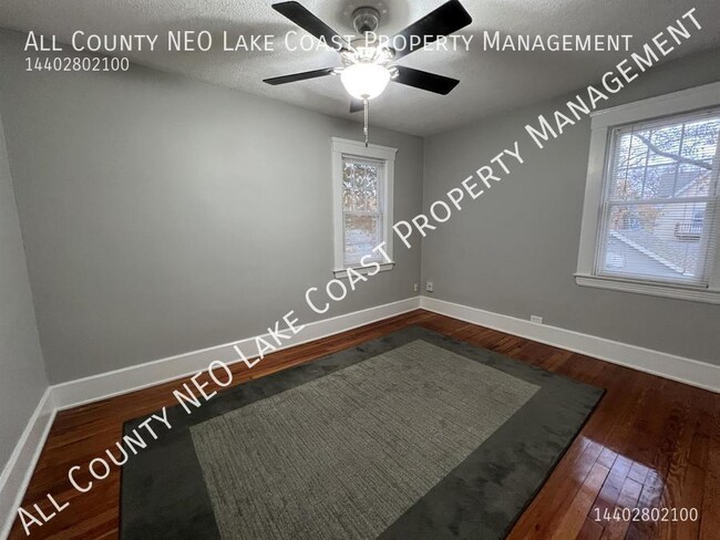 Building Photo - 1250 Lakeland Ave