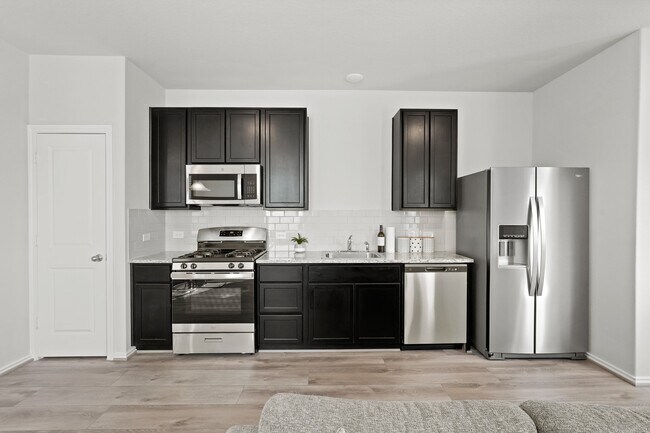 Building Photo - 1409 Acorn Mdw St