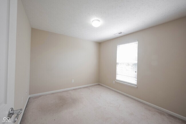 Building Photo - 13086 Avon Cross Way