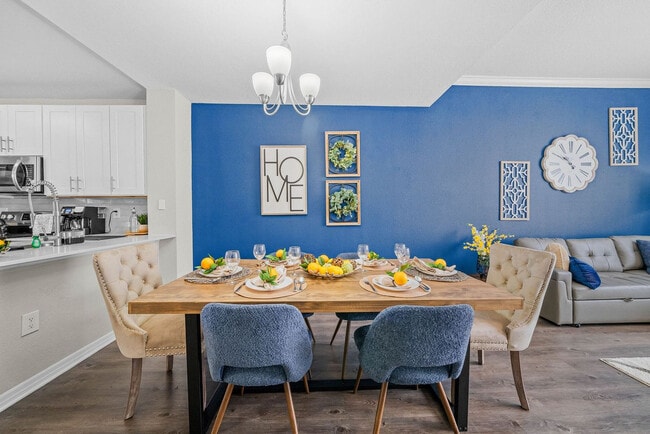 Building Photo - 10142 Montague St