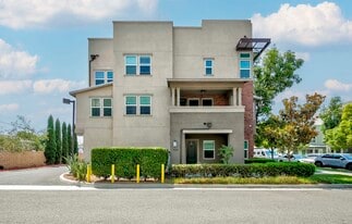 Building Photo - 7026 Oregon St