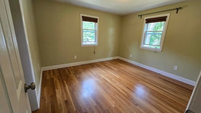 Building Photo - 503 Tolend Rd