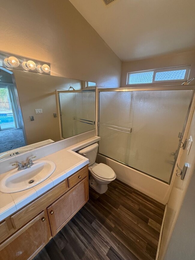 Building Photo - Cozy 3-Bedroom, 2-Bathroom Home in the Campus Park Neighborhood