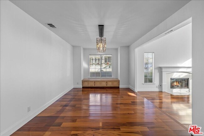 Building Photo - 1561 3rd St