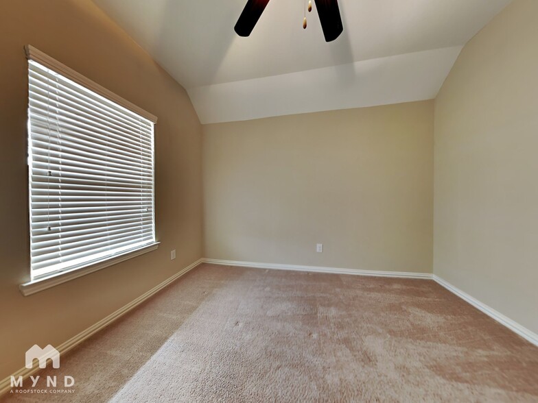 Building Photo - 2925 Fox Ledge Ct